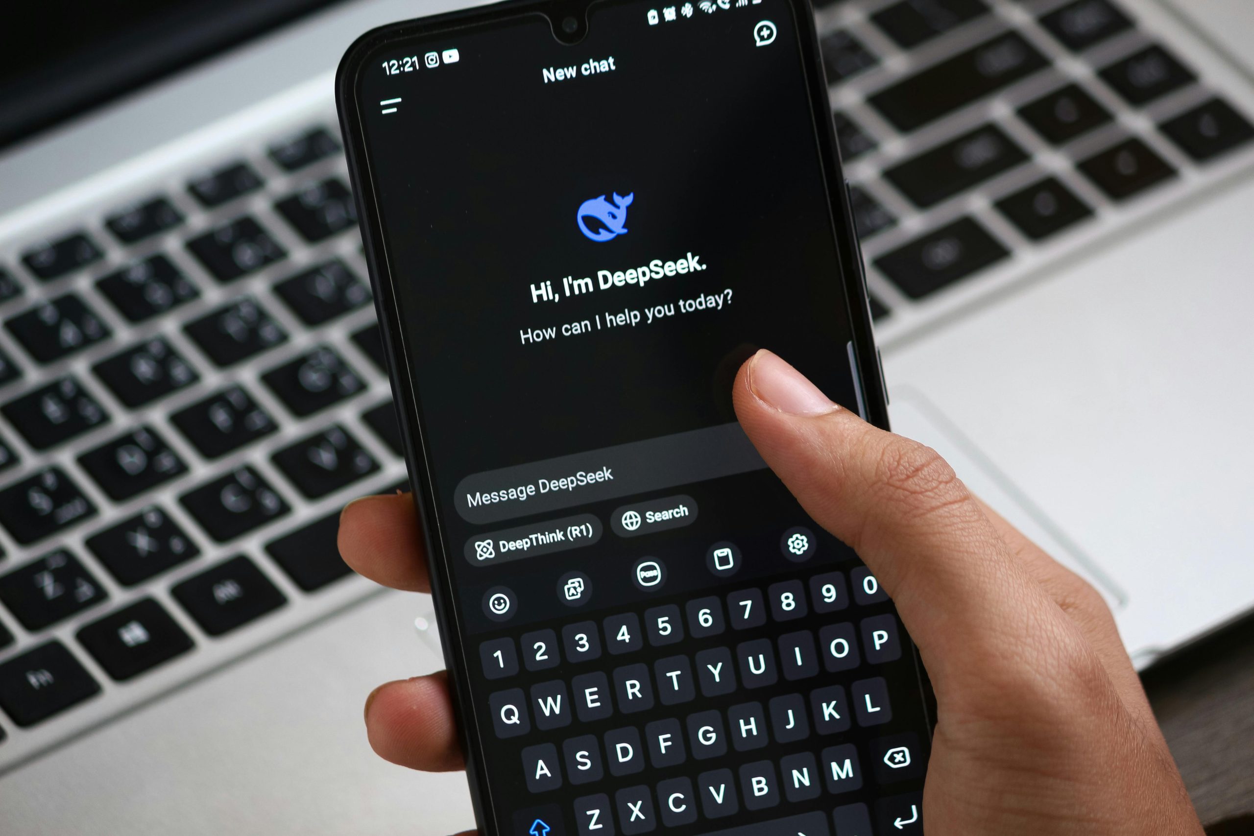 DeepSeek V4 On Huawei Chips