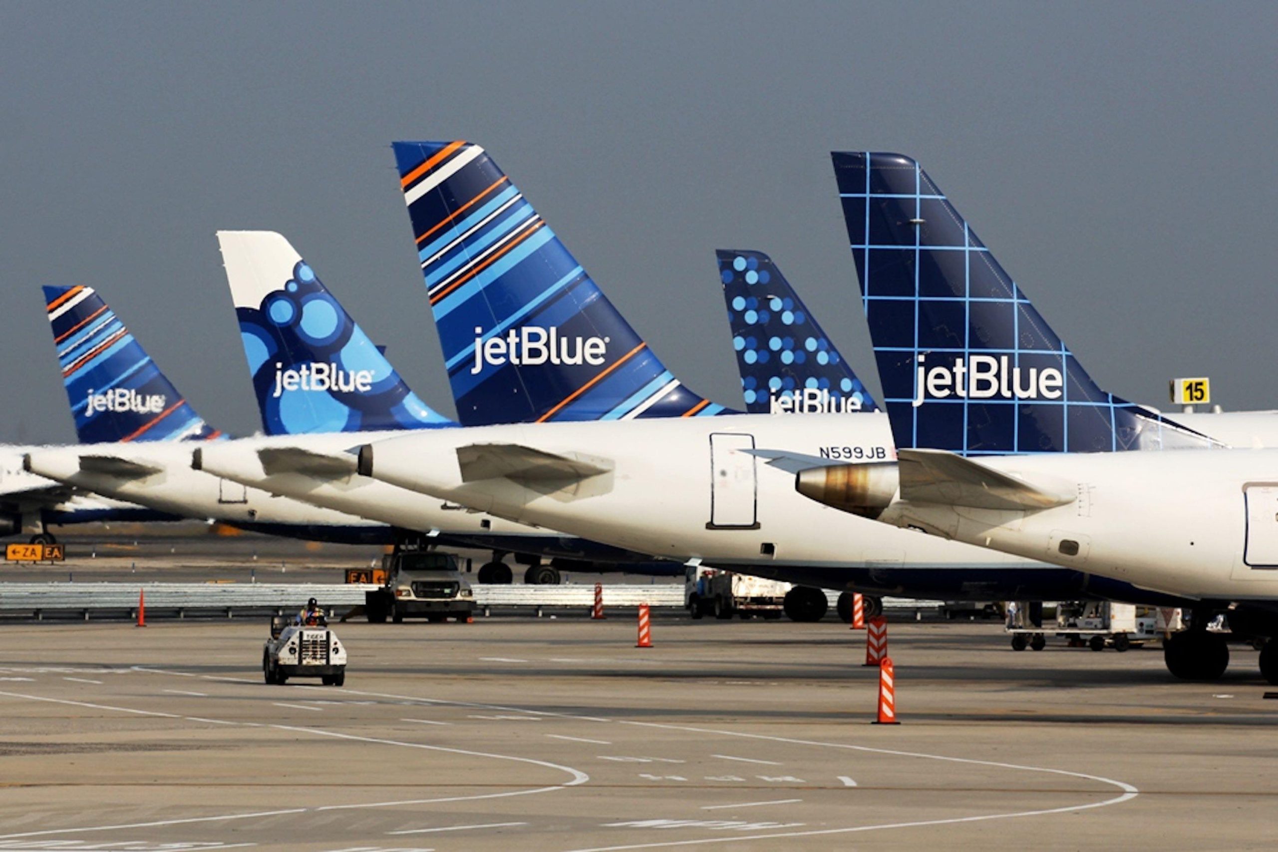 Jet Blue Raises Baggage Fees